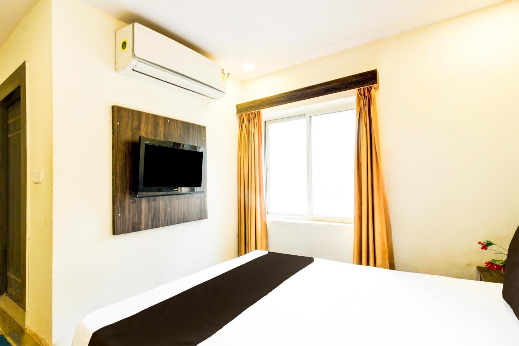 Hotel O Asian Residency Hyderabad Exterior photo