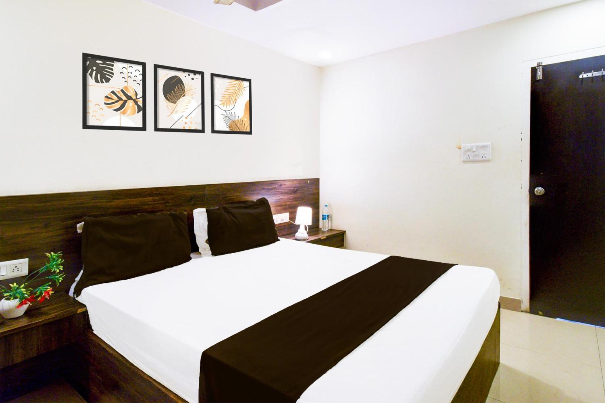 Hotel O Asian Residency Hyderabad Exterior photo